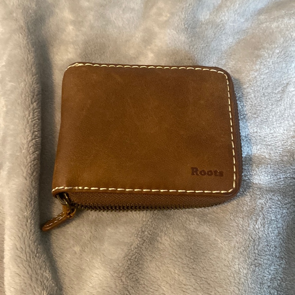 Roots wallet